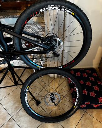 Ruote e gomme complete