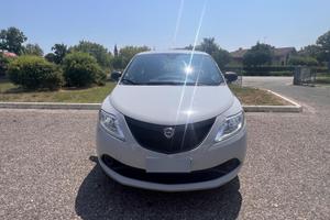 Lancia Y elefantino del 2019 con 74.000 km Gpl
