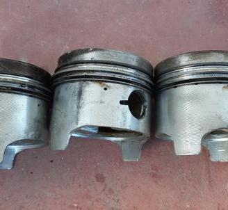 3 pistoni usati +carter lancia delta 1.6 turbo-