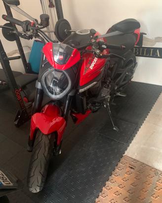 Ducati Monster 937 - 2025