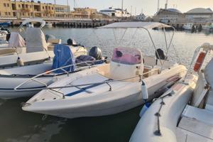 Barca open Schizzo 565 suzuki 40 hp + carrello