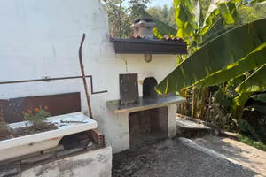 Splendido rustico immerso nel verde
