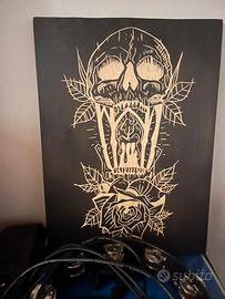 Tavola intagliata a mano skull