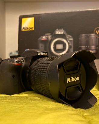 Nikon D3300 + Obbiettivo 18-105mm