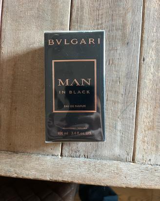 Profumo bulgari man in black