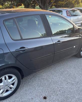 Renault Clio 1.2 16V 5 porte Le Iene
