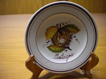 2 PIATTINI DIPINTI A MANO 17cm-WINTAGE