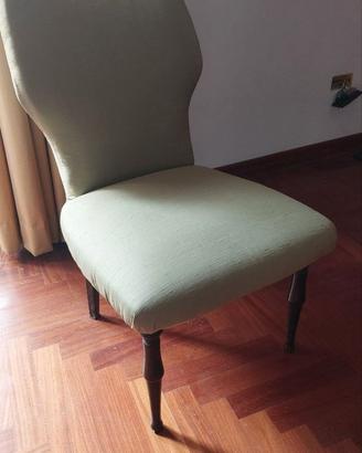 Poltroncina vintage imbottita