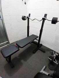 Panca piana inclinabile con bilanciere. Come nuova
