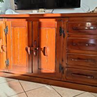 Mobile rustico in abete