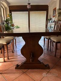 Tavolo in noce massello + 6 sedie classiche