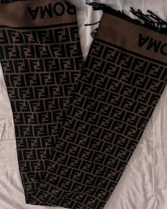 Sciarpa fendi