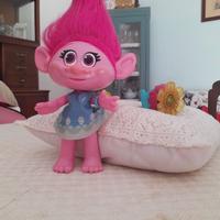 TROLLS BAMBOLA POPPY e BRACCIALETTO INTERATTIVO