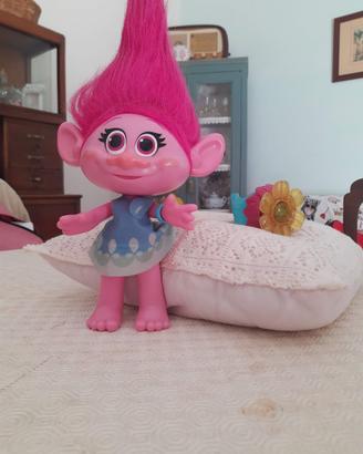 TROLLS BAMBOLA POPPY e BRACCIALETTO INTERATTIVO