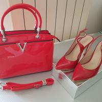 BORSA E SCARPE ROSSE