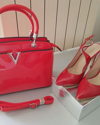 BORSA E SCARPE ROSSE