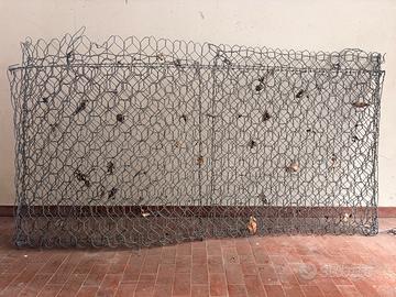 Gabbioni per sassi e protezioni per il tetto