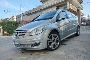 mercedes classe B 180 diesal 2.0 vetrina