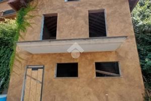 3 LOCALI A OLEVANO ROMANO