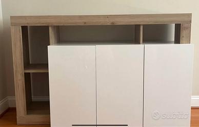 Credenza moderna con 3 ante