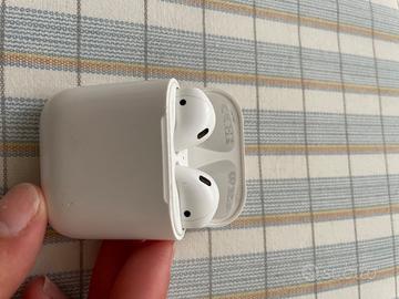 Apple AirPods