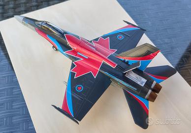 Modellino F-18 Hornet scala 1/72