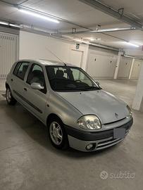 Renault clio II anno 2001 1.9 dti DIESEL