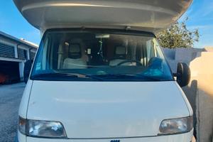 Camper mansardato mobilvetta icaro s7