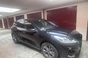 Ford Kuga st line 1.5 150cv Benzina
