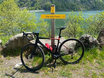 Cube axial / attain gtc pro in carbonio