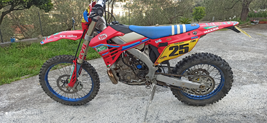 Moto TM 250 2T