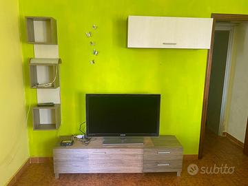 Mobile tv per soggiorno