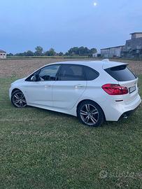 Bmw serie 2 active turer 218D