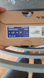 scarpe da corsa nuove