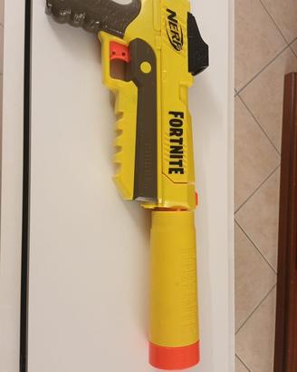 Pistola nerf  con silenziatore