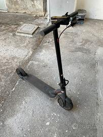 Monopattino elettrico smartWay usato