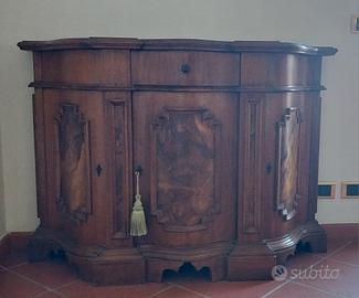 Credenza classica