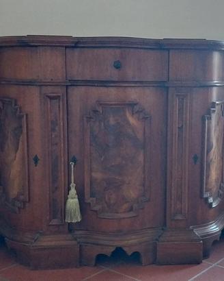 Credenza classica