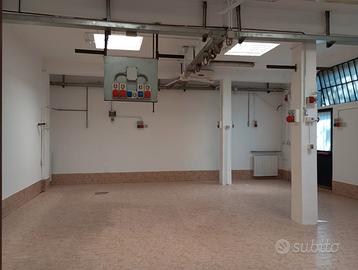 Laboratorio anche per uso studio