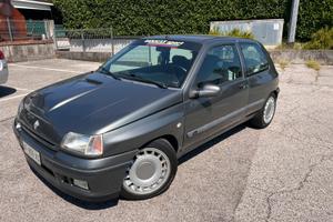 Renault Clio 1.8 16 valvole