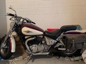 Moto Intruder 800