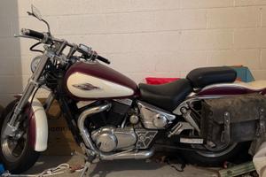 Moto Intruder 800