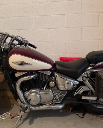 Moto Intruder 800