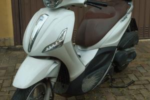 Beverly 350