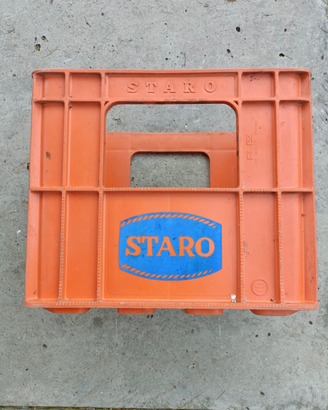 Cassetta in plastica portabottiglie