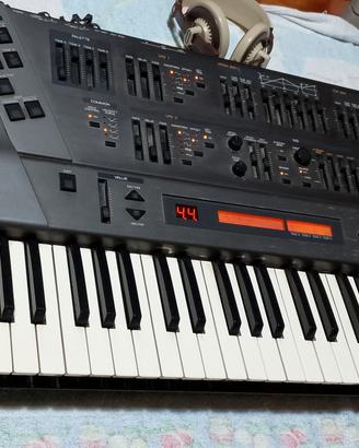 simtetizzatore roland dj 800