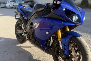 Yamaha R1 bigbang