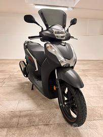 SH 300 SPORT ABS