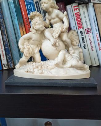 statuetta di angeli