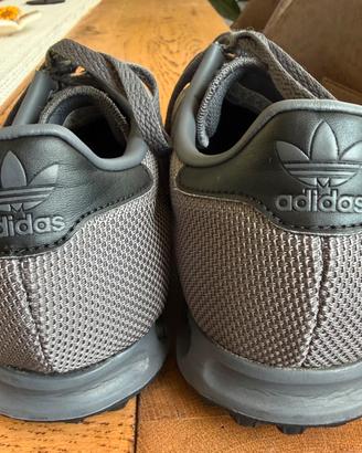 Adidas Trainer grigio/nero, misura 43 e 1/3
